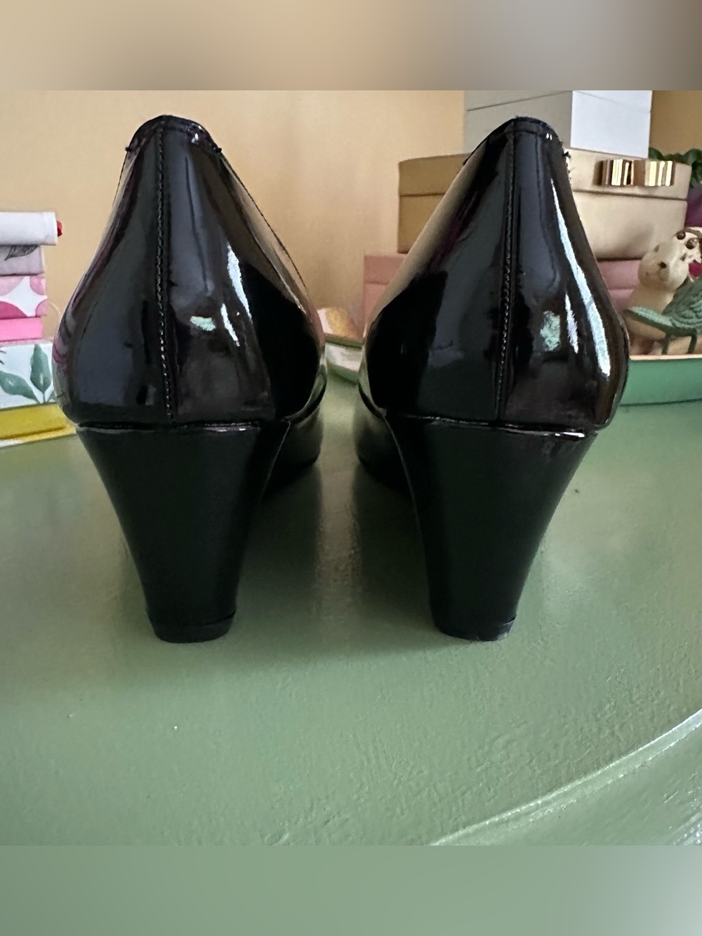 CL by Laundry Black Patent Peep-Toe Wedge Sandals Heels Shoes Size 10 - Picture 7 of 12